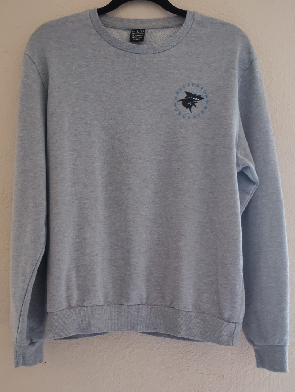 Maui and Sons Vintage Gray Surf Sweatshirt with Shark Logo Size M Classic!